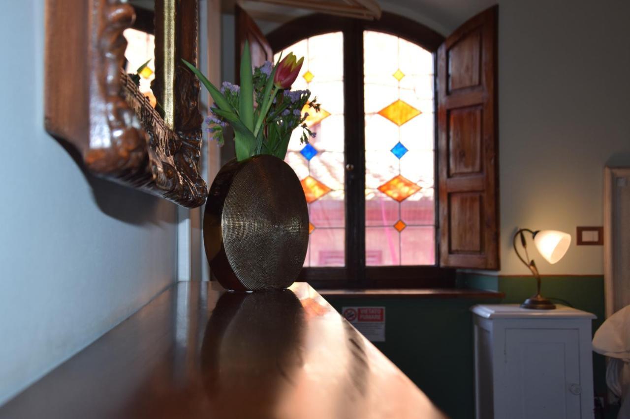 B&B Osteria Del Vicario Чертальдо Екстер'єр фото
